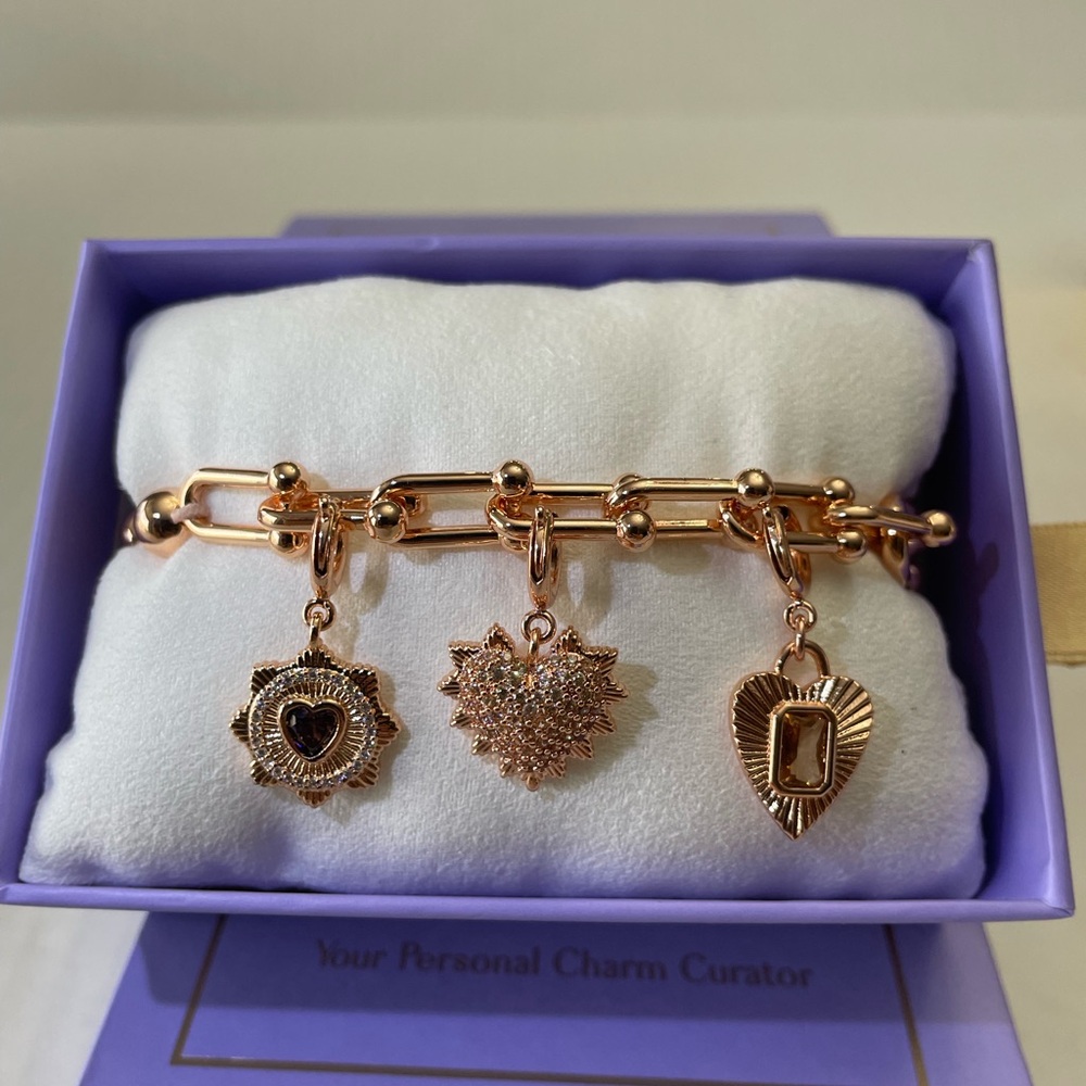Bomb Party - 2026 Charmelier Bracelet - Heart of Light - BR57200 NIB - Picture 1 of 3